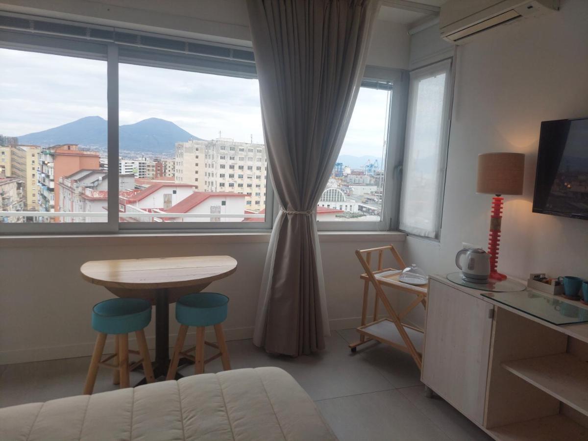 Donna Lucia * Napoli
